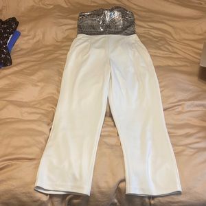 Express Jumpsuit with pockets!